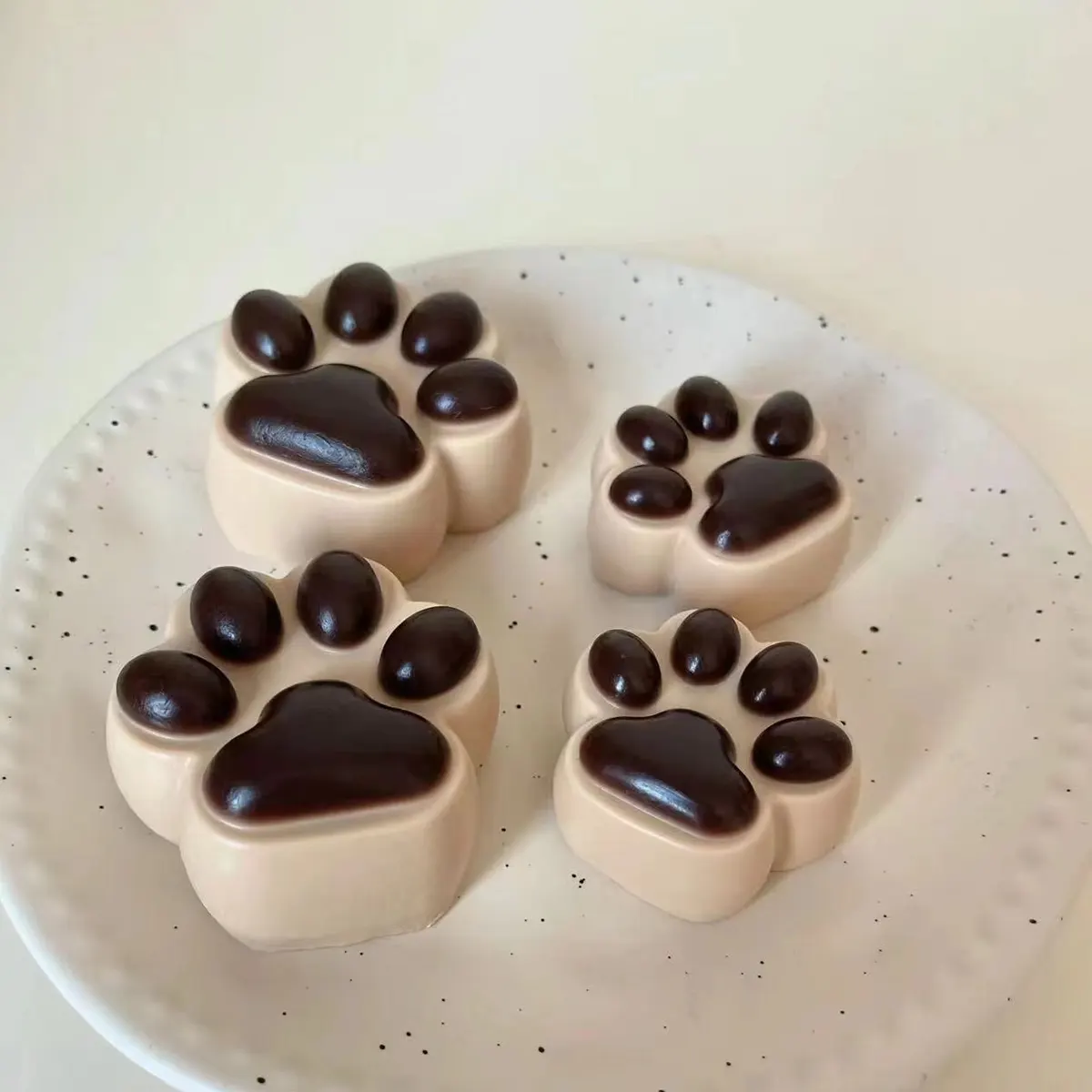 Small & Medium Cat Paw Style